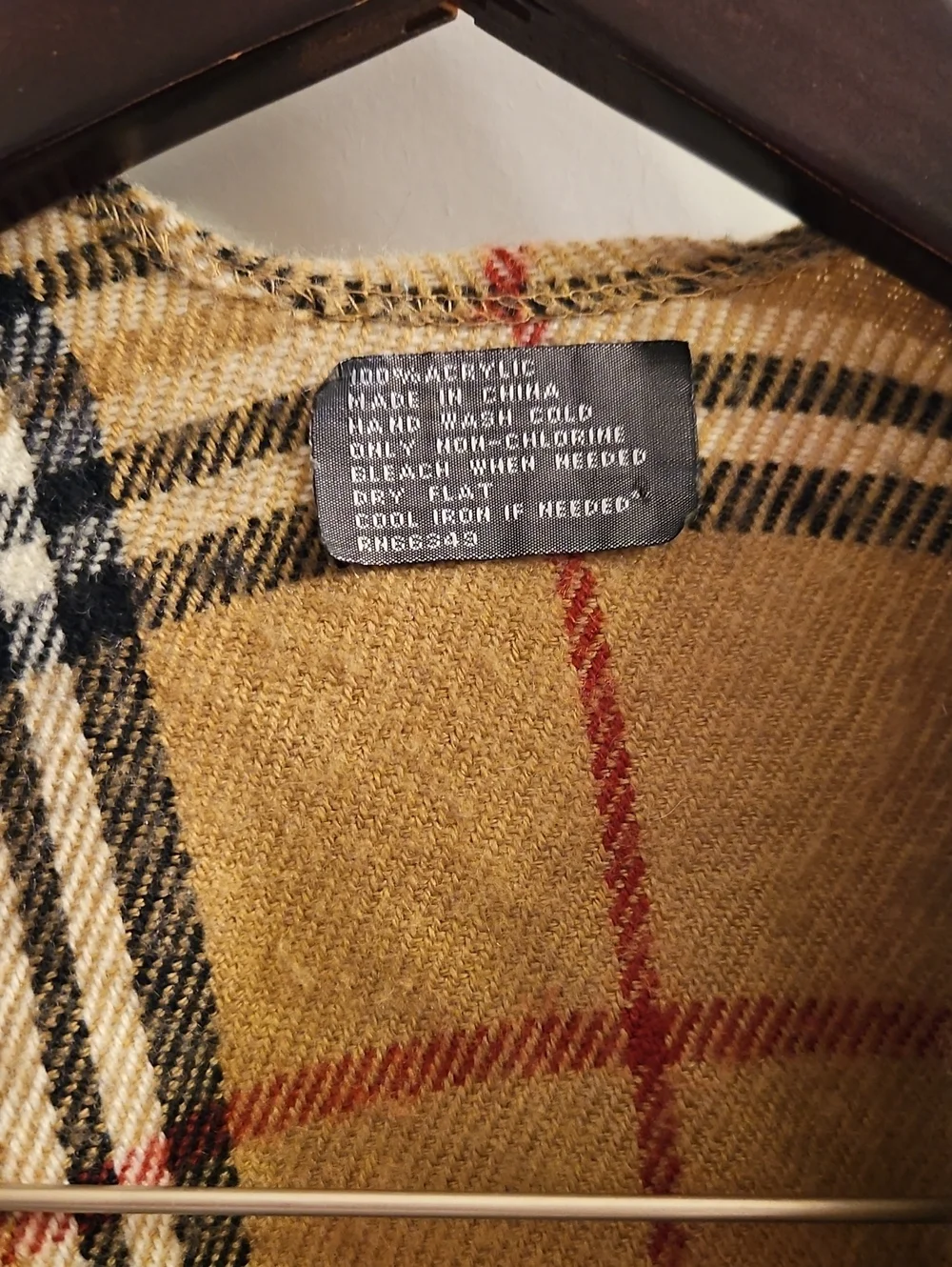 Heritage Plaid Fringe Ruana Shawl Tan Black Red White One Size